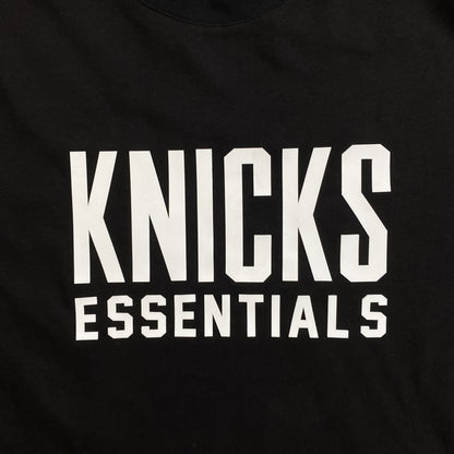 fear-of-god-essentials-knicks-tee-black-2-Drip Store Argentina