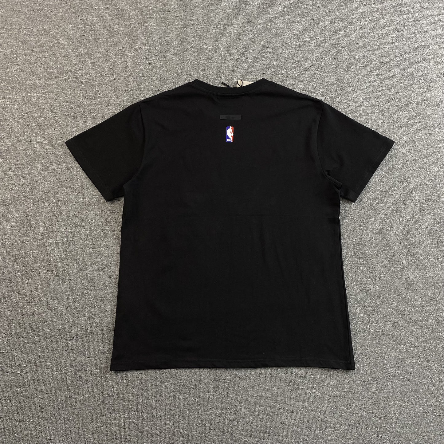 fear-of-god-essentials-lakers-tee-black-3-Drip Store Argentina