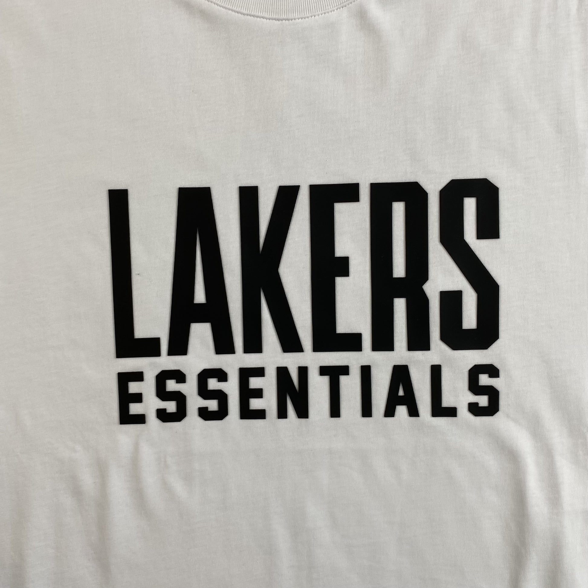 fear-of-god-essentials-lakers-tee-white-2-Drip Store Argentina