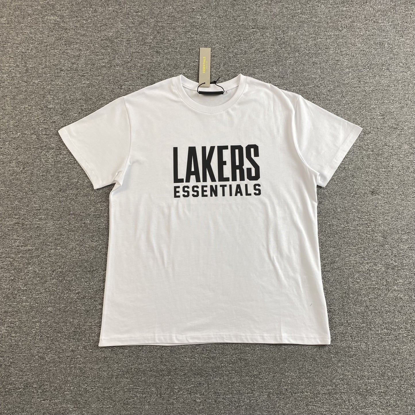 fear-of-god-essentials-lakers-tee-white-Drip Store Argentina