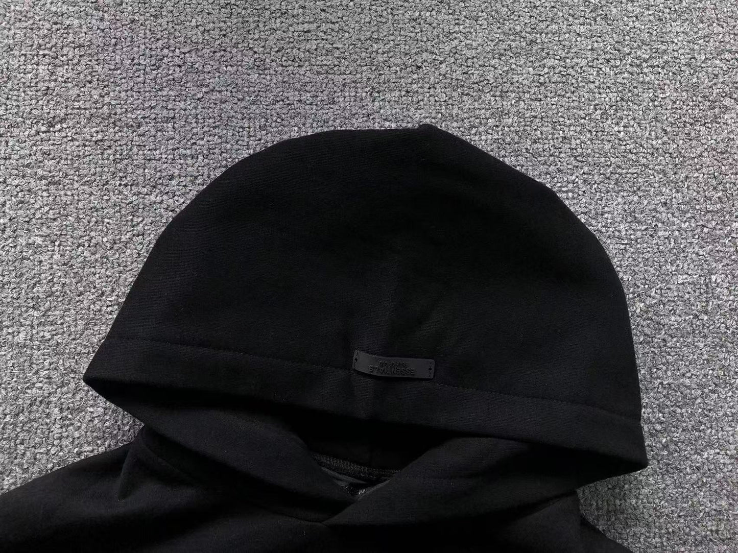 fear-of-god-essentials-nba-hoodie-black-4_3347056a-Drip Store Argentina