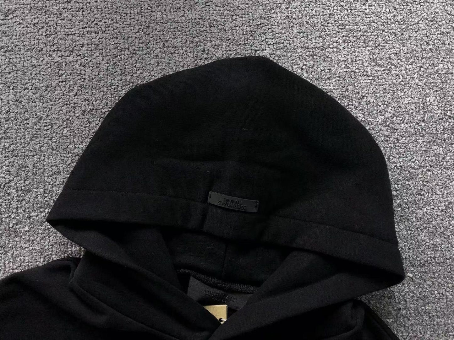 fear-of-god-essentials-nba-hoodie-black-6-Drip Store Argentina