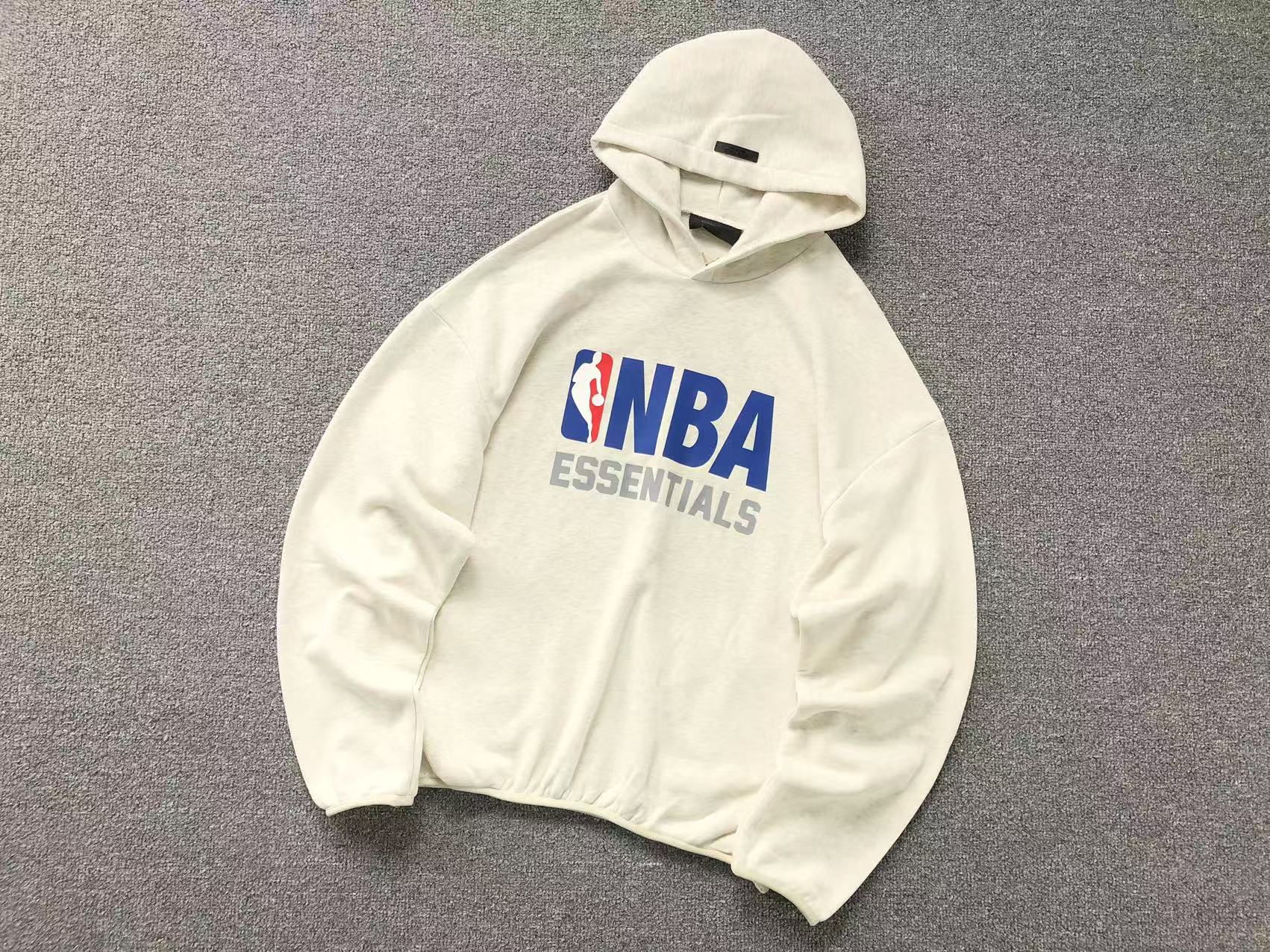 fear-of-god-essentials-nba-hoodie-grey_36e0b374-Drip Store Argentina