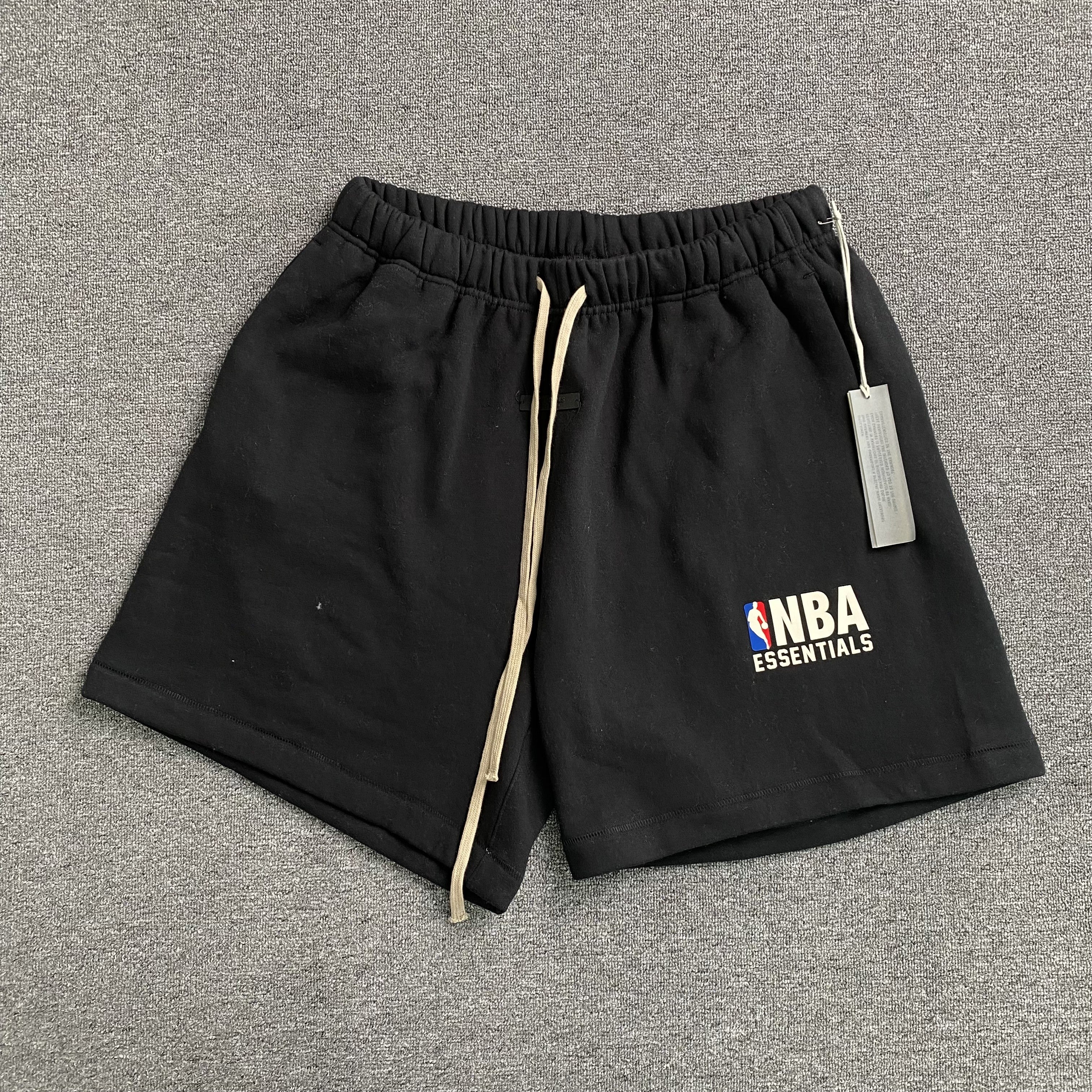 Short Fear of God Essentials NBA (SS25) Negro – Drip Store Argentina