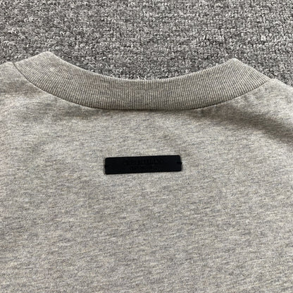 fear-of-god-essentials-nba-tee-grey-5_f8b5e227-Drip Store Argentina