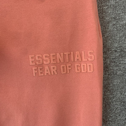 Pantalón Fear of God Essentials Coral