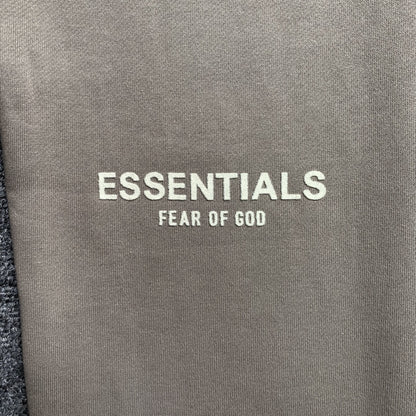 Pantalón Fear of God Essentials Desert Taupe