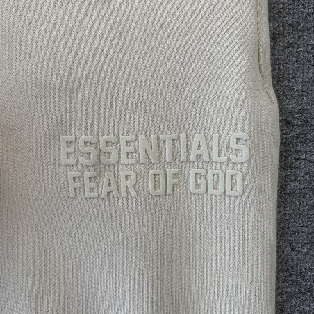 Pantalón Fear of God Essentials Egg Shell