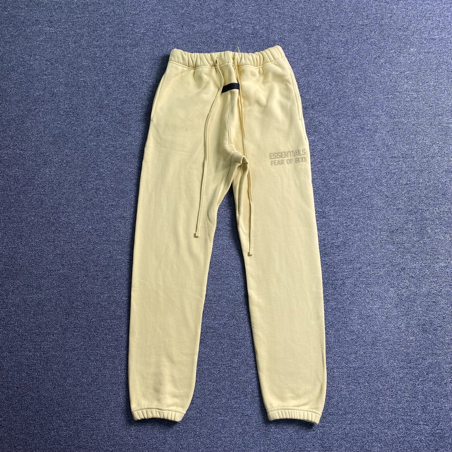 Pantalón Fear of God Essentials Light Tuscan