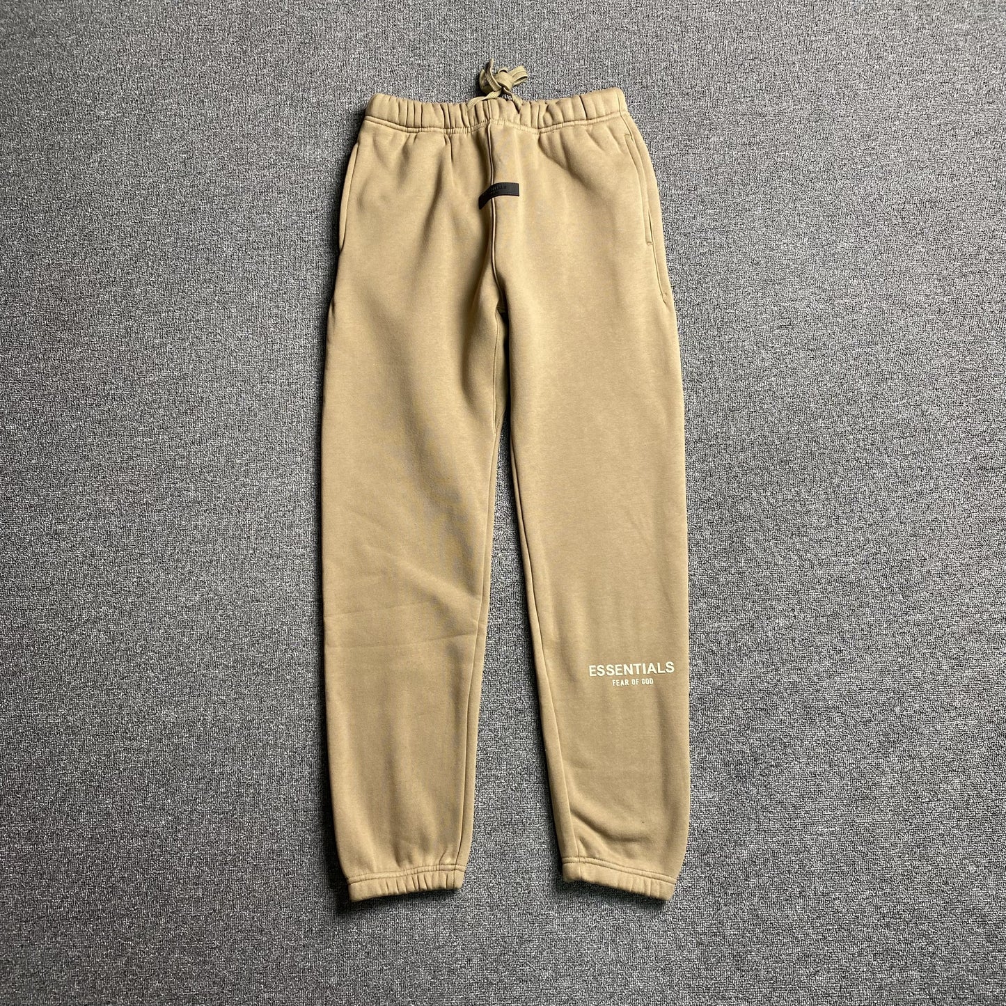 Pantalón Fear of God Essentials Oak
