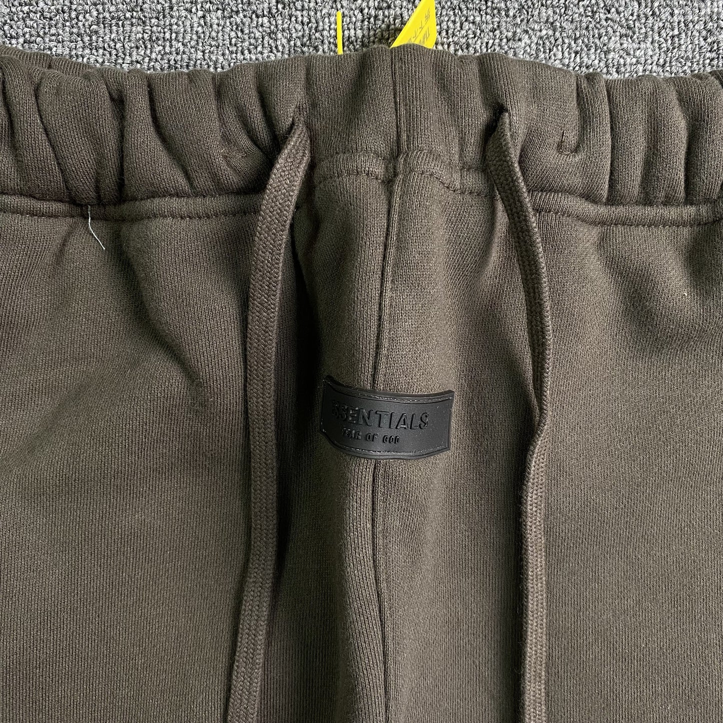 Pantalón Fear of God Essentials Off Black