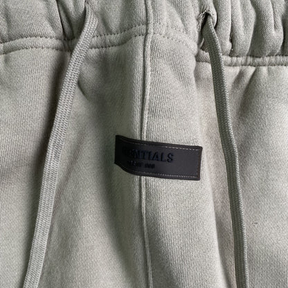 Pantalón Fear of God Essentials Seal
