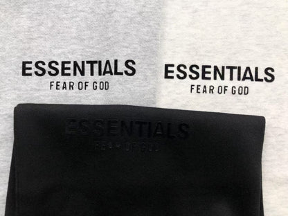 Pantalón Fear of God Essentials (SS22) Relaxed Gris