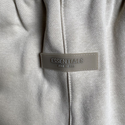 Pantalón Fear of God Essentials Wheat