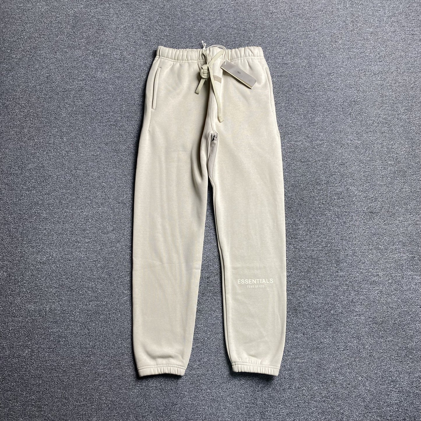 Pantalón Fear of God Essentials Wheat