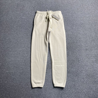 Pantalón Fear of God Essentials Wheat
