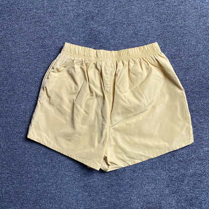 fear-of-god-essentials-running-nylon-short-light-tuscan-2-Drip Store Argentina