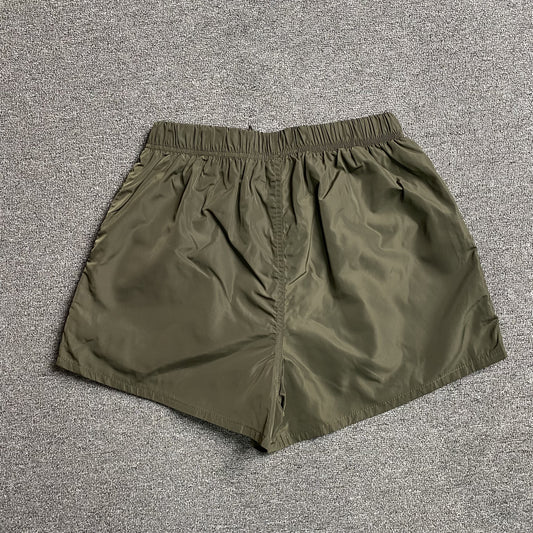 fear-of-god-essentials-running-nylon-short-off-black-2-Drip Store Argentina