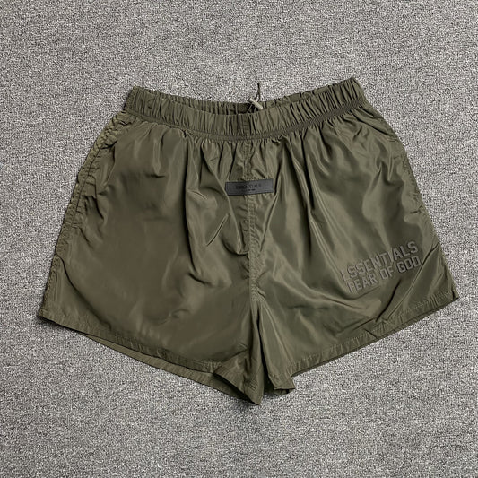 fear-of-god-essentials-running-nylon-short-off-black-Drip Store Argentina