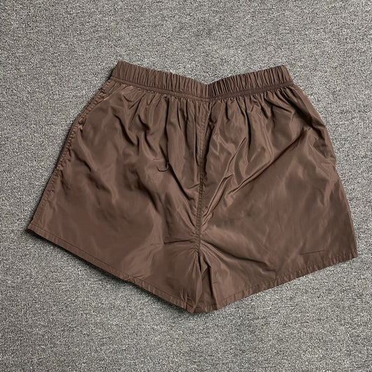 fear-of-god-essentials-running-nylon-short-plum-2-Drip Store Argentina