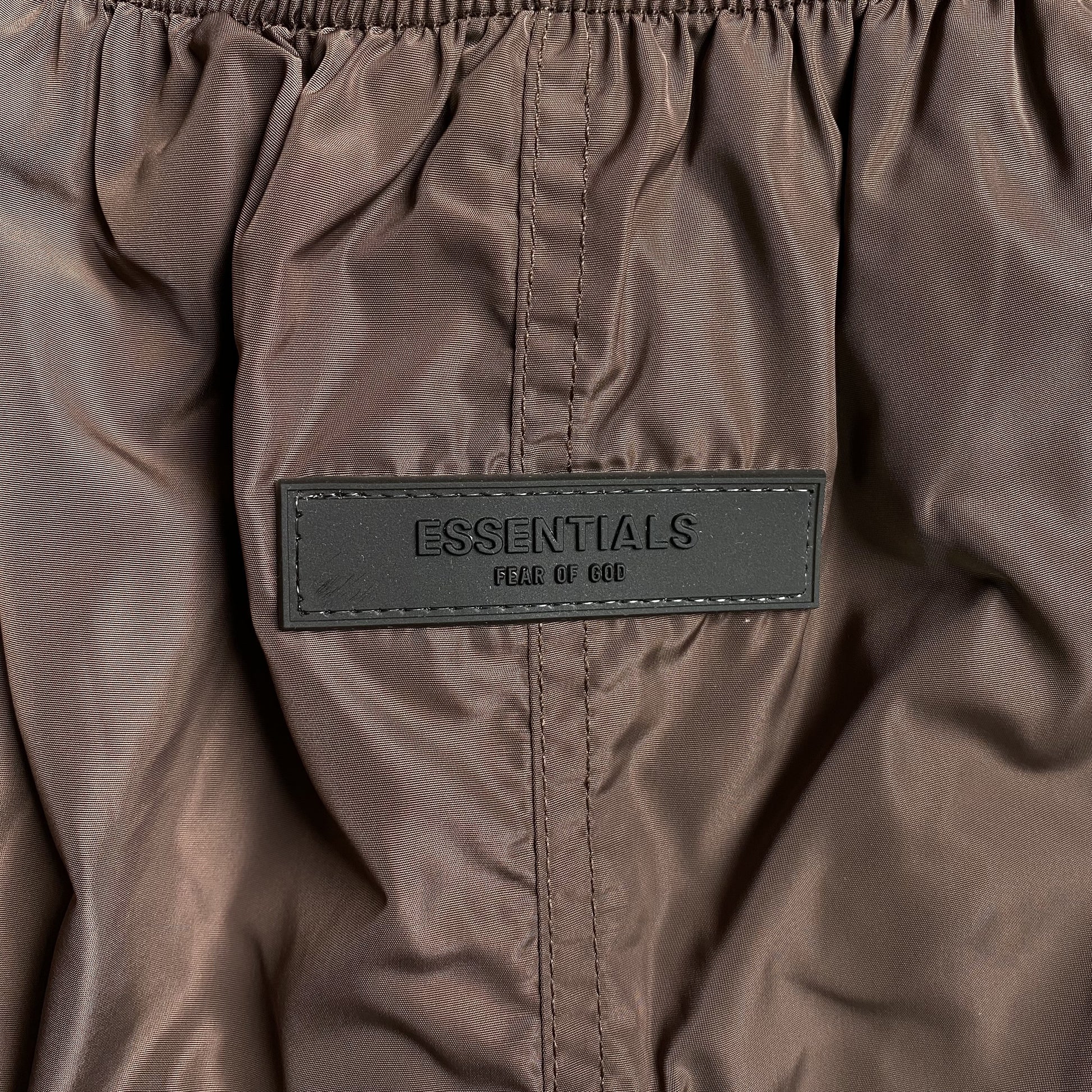 fear-of-god-essentials-running-nylon-short-plum-4-Drip Store Argentina