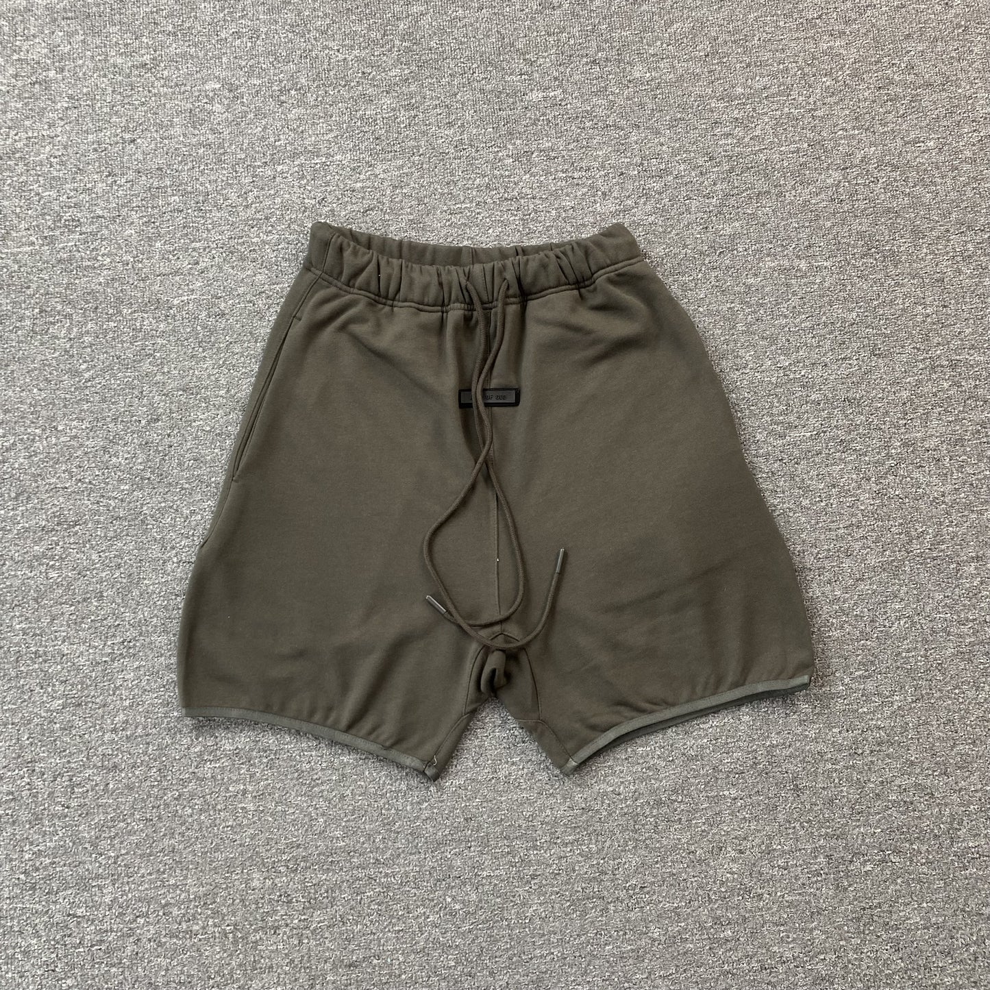 fear-of-god-essentials-shorts-black-Drip Store Argentina