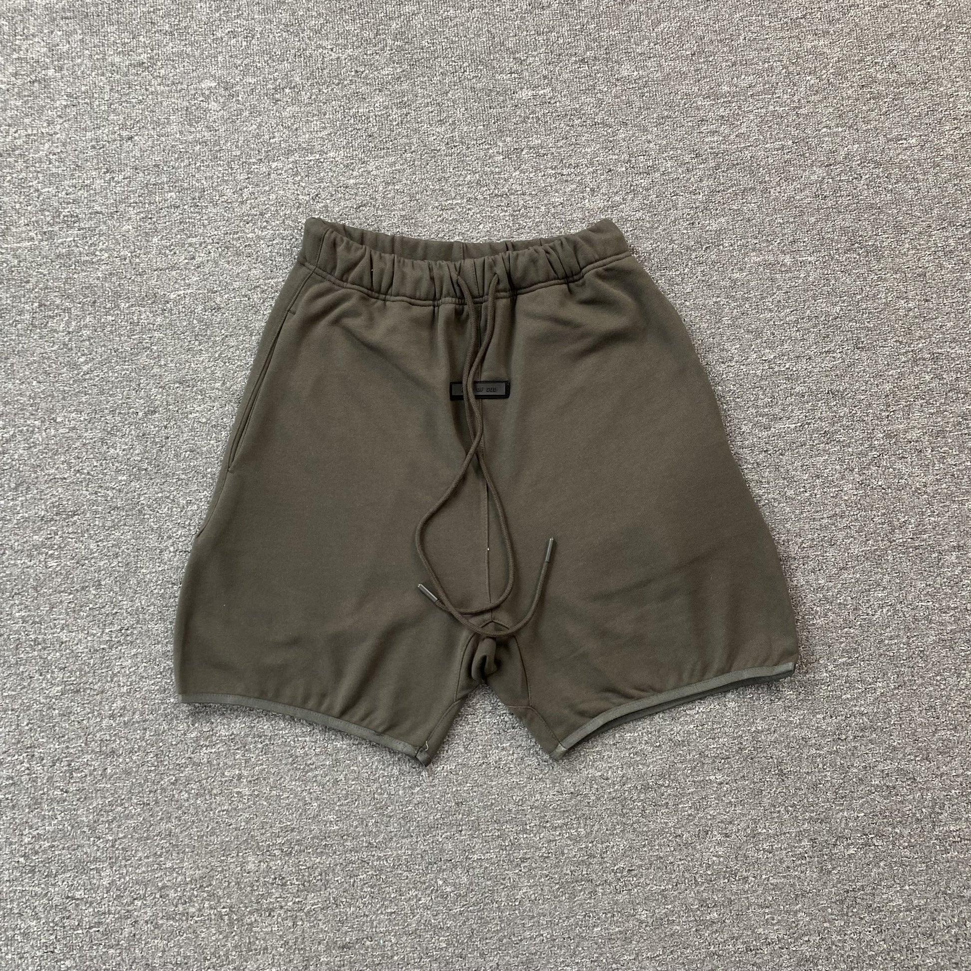 fear-of-god-essentials-shorts-black-Drip Store Argentina