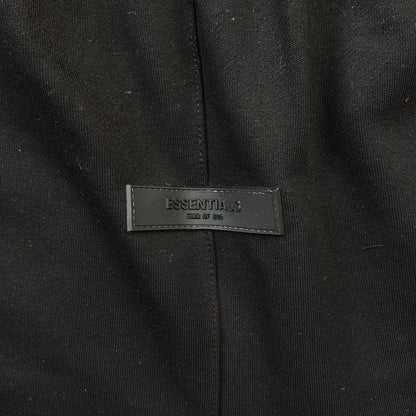 fear-of-god-essentials-shorts-off-black-5-Drip Store Argentina