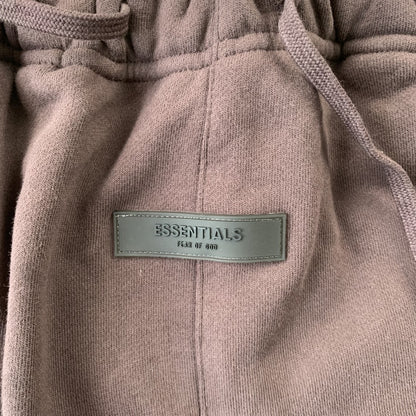 fear-of-god-essentials-shorts-plum-4-Drip Store Argentina