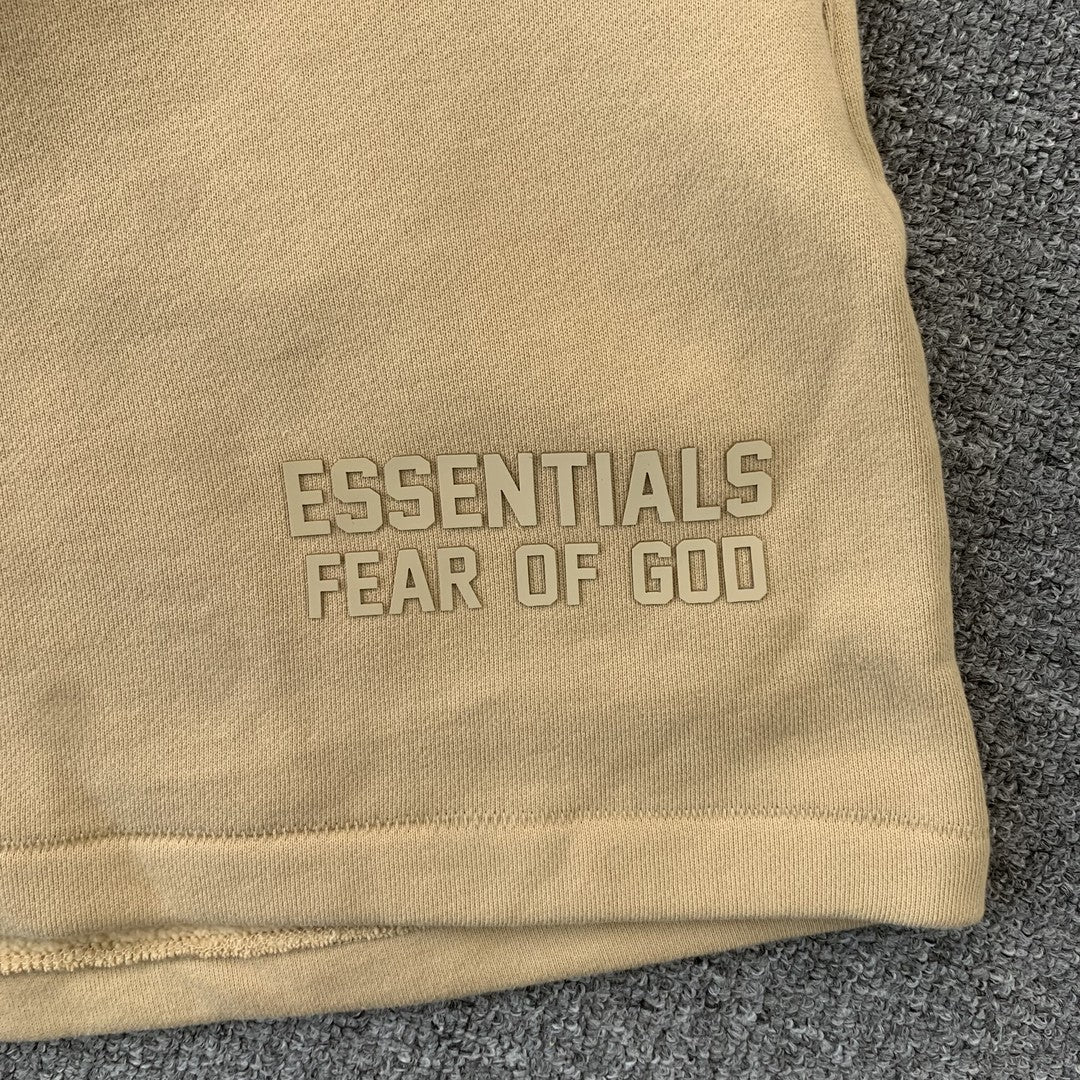 fear-of-god-essentials-shorts-sand-3-Drip Store Argentina