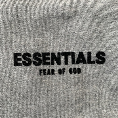fear-of-god-essentials-shorts-ss22-dark-oatmeal-3-Drip Store Argentina