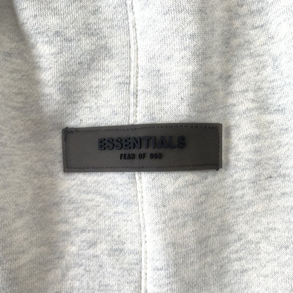 fear-of-god-essentials-shorts-ss22-light-oatmeal-4-Drip Store Argentina