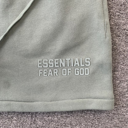 fear-of-god-essentials-shorts-sycamore-3-Drip Store Argentina
