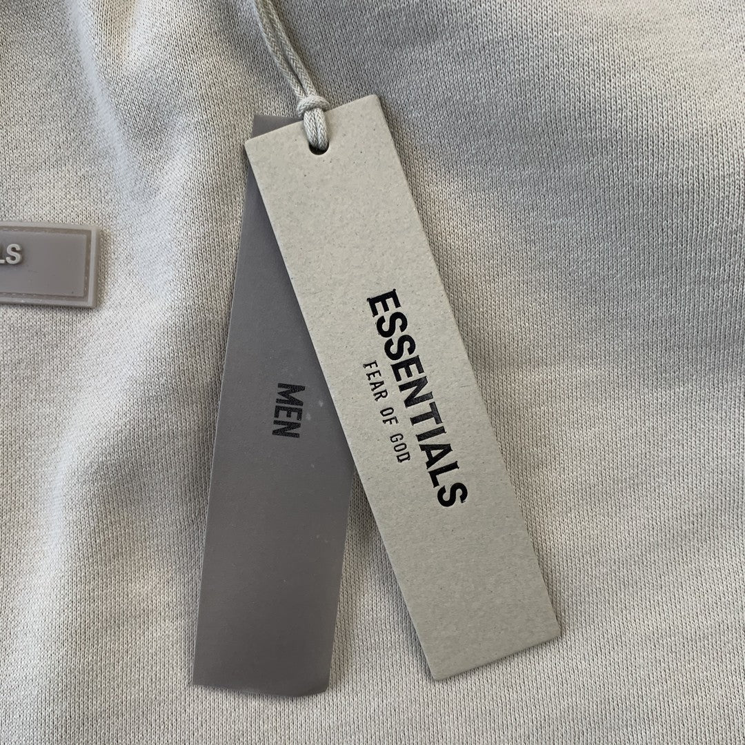 fear-of-god-essentials-shorts-wheat-6-Drip Store Argentina