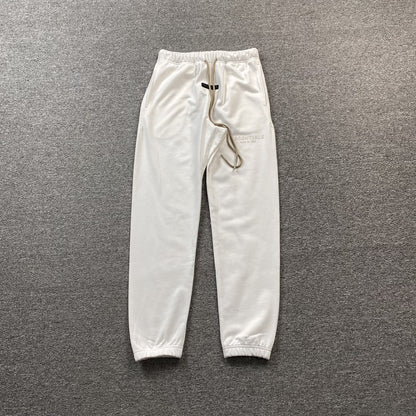 Pantalón Fear of God Essentials Small Logo Cloud Dancer