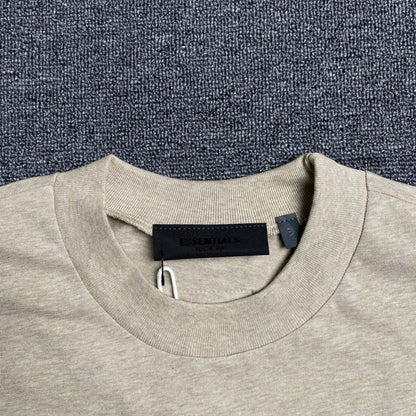 Remera Fear of God Essentials Small Logo Gold Heather