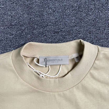 fear-of-god-essentials-ss-tee-sand-4-Drip Store Argentina
