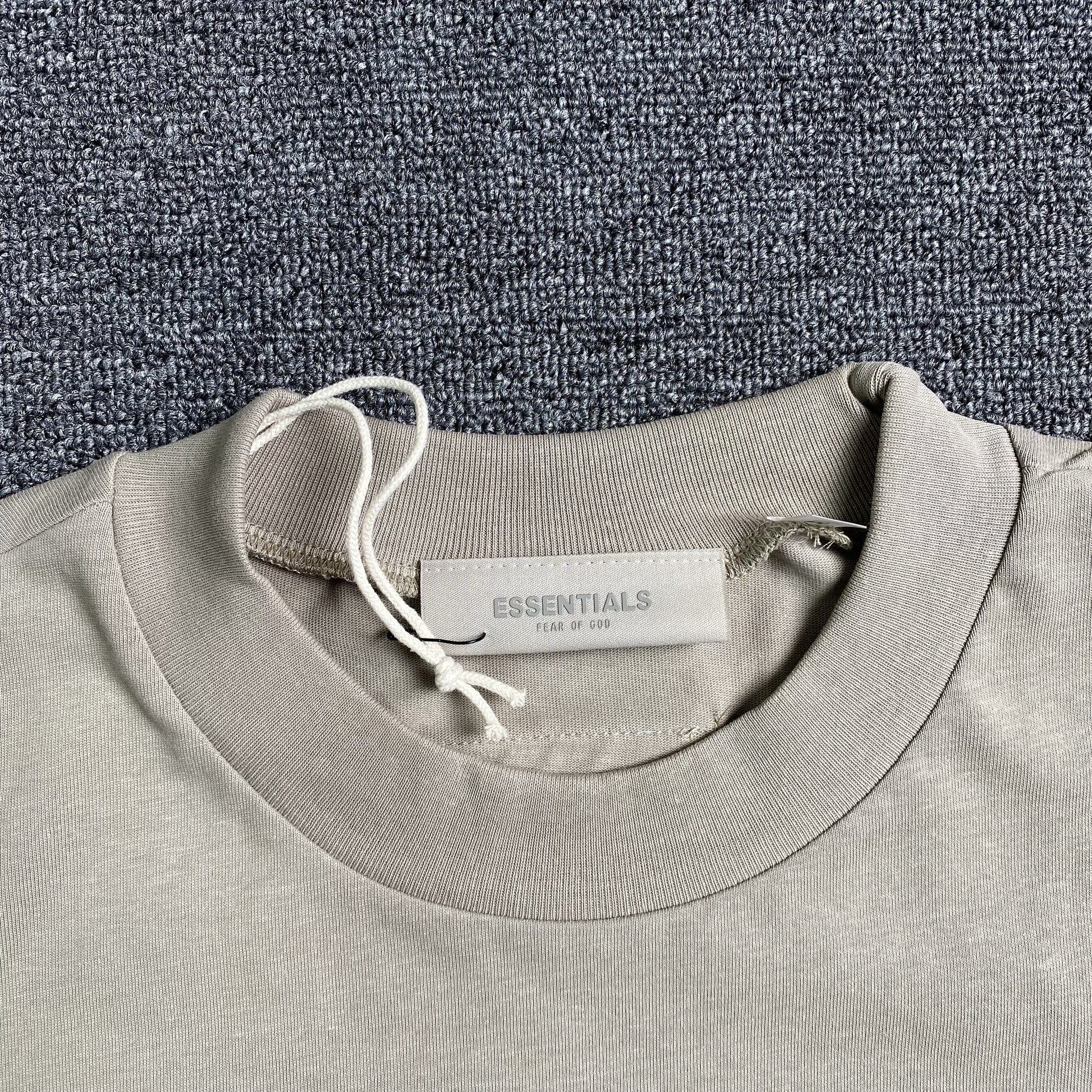 fear-of-god-essentials-ss-tee-seal-5-Drip Store Argentina