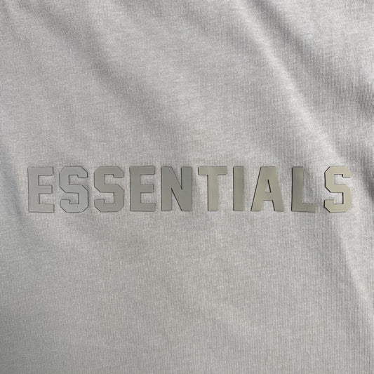 fear-of-god-essentials-ss-tee-sycamore-2-Drip Store Argentina