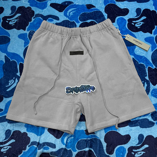 fear-of-god-essentials-sweatshort-seal-Drip Store Argentina