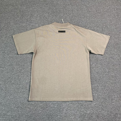 Remera Fear of God Essentials Desert Taupe