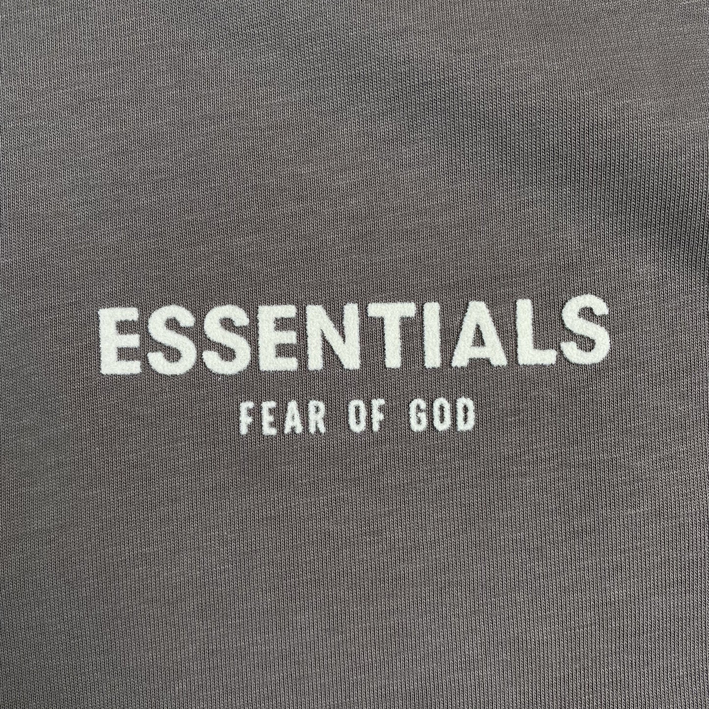 Remera Fear of God Essentials Desert Taupe