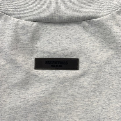 Remera Fear of God Essentials (SS22) Gris