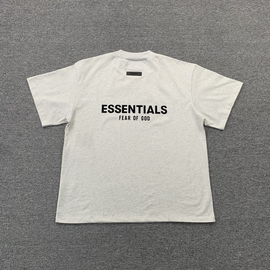 Remera Fear of God Essentials (SS22) Gris