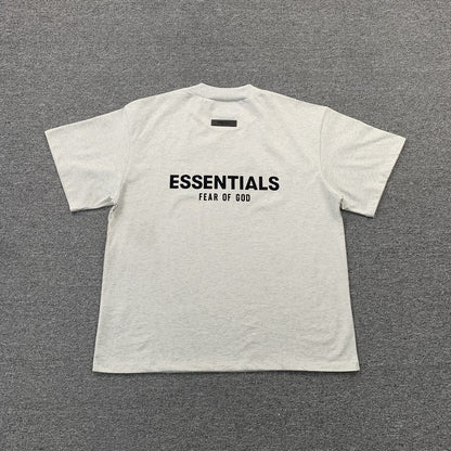 Remera Fear of God Essentials (SS22) Gris