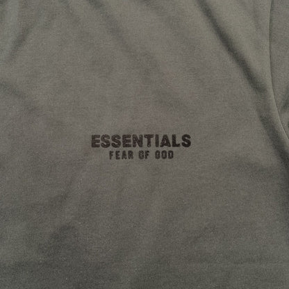 Remera Fear of God Essentials (SS22) Negra