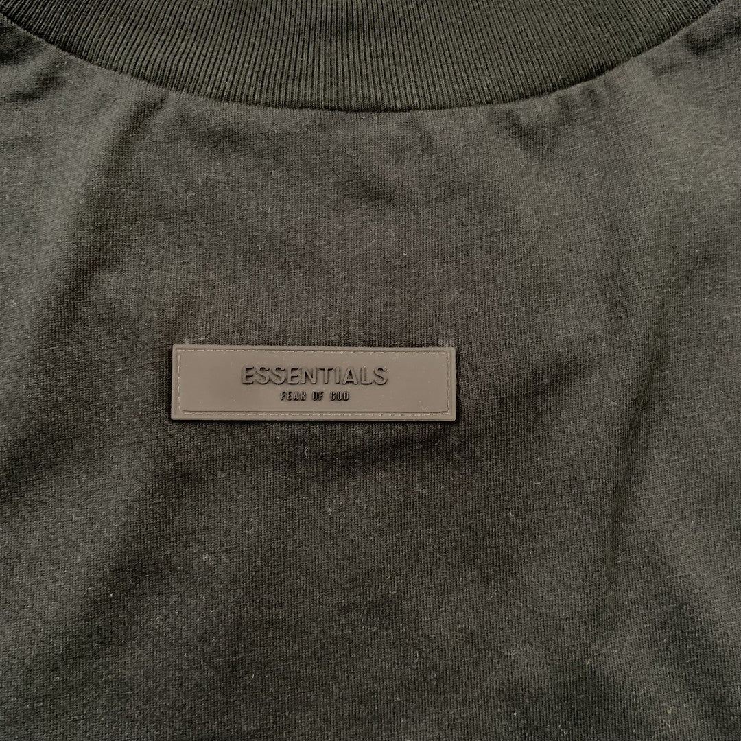 Remera Fear of God Essentials (SS22) Negra