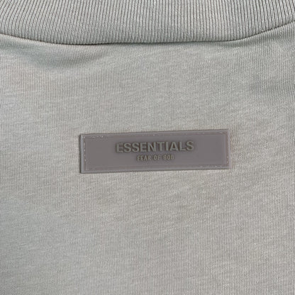 Remera Fear of God Essentials Wheat