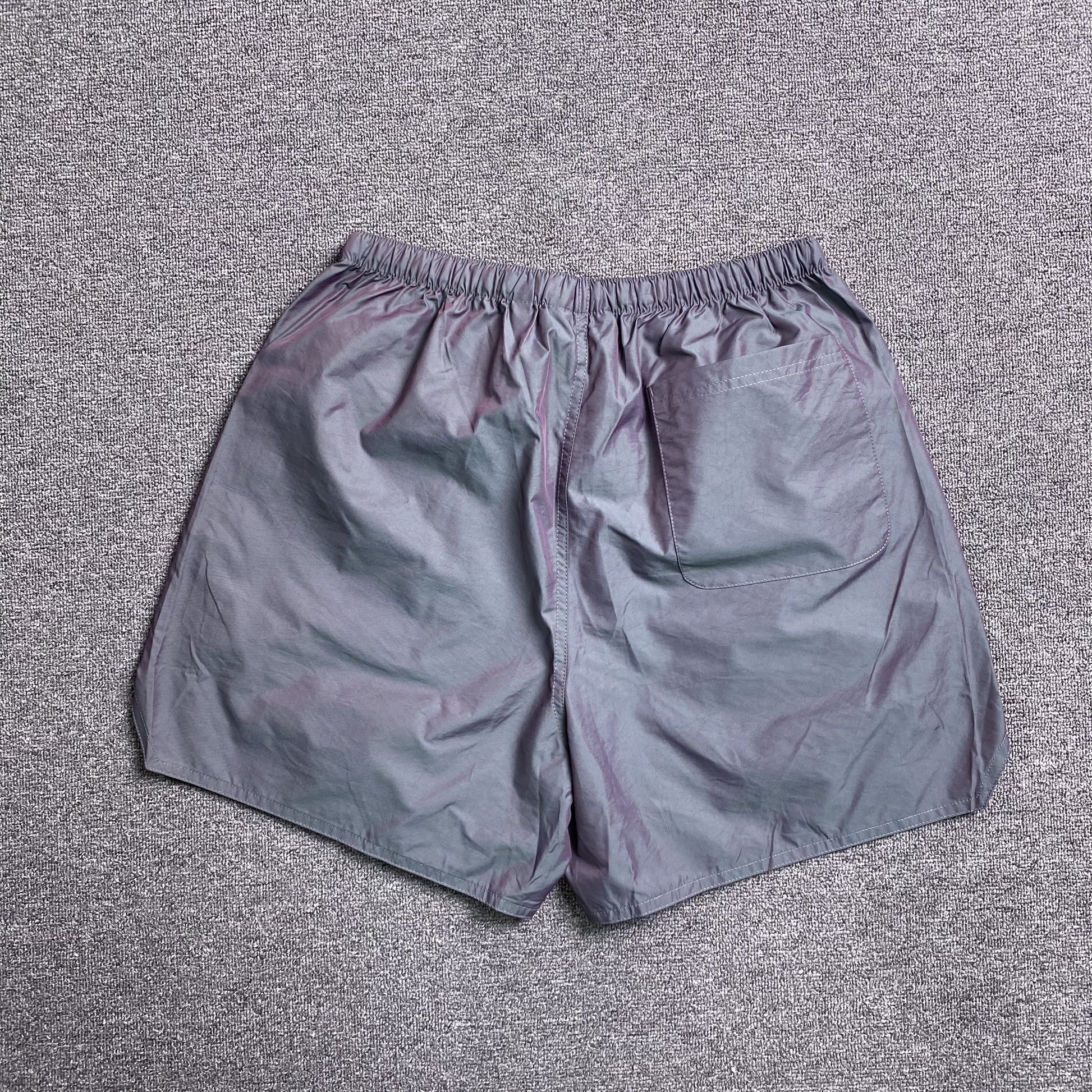 fear-of-god-essentials-volley-shorts-iridescent-2-Drip Store Argentina