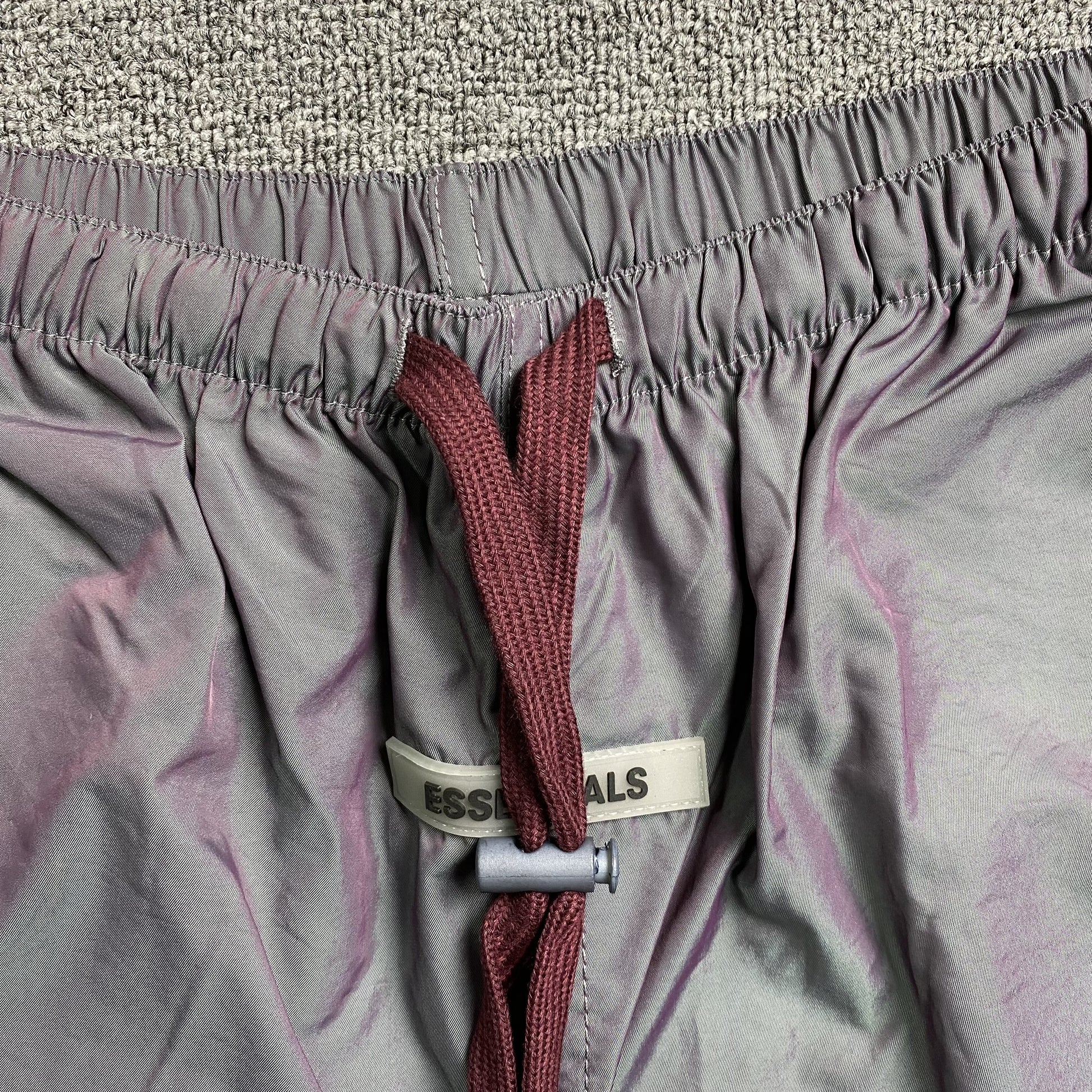 fear-of-god-essentials-volley-shorts-iridescent-3-Drip Store Argentina